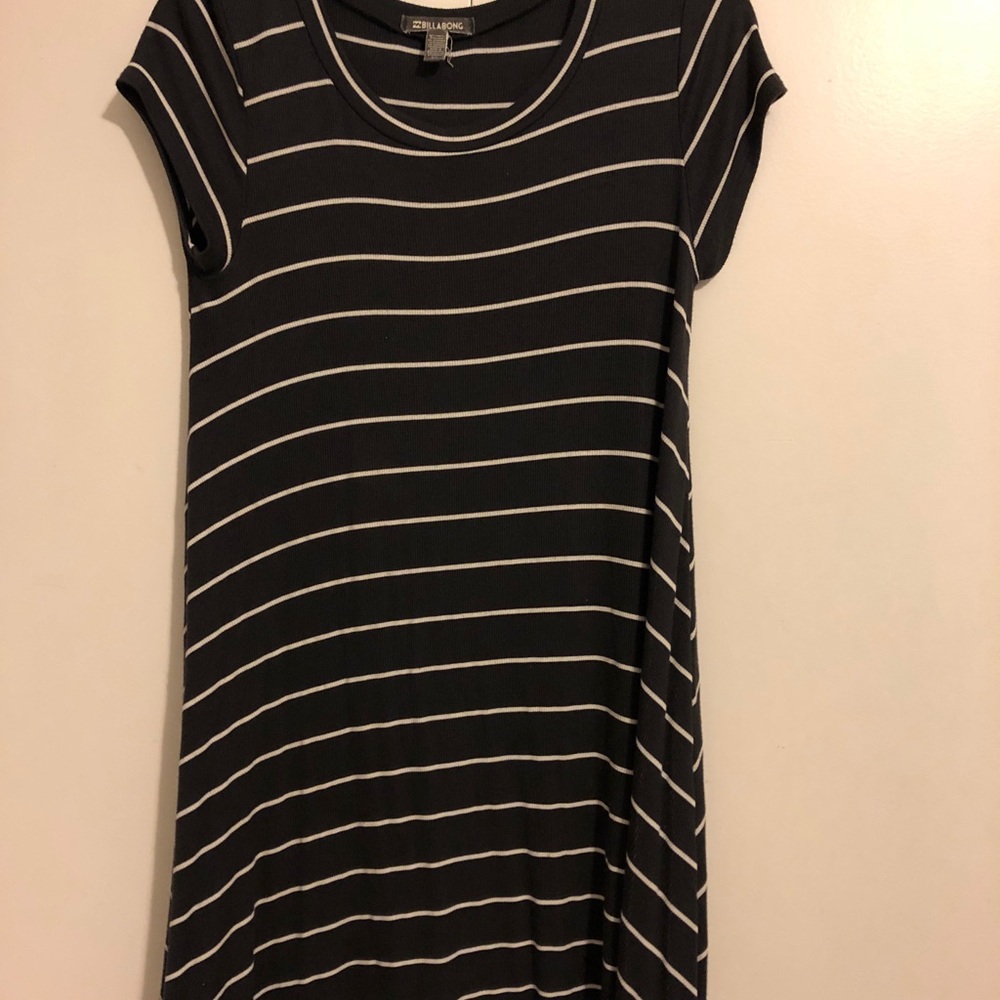 Billabong T-shirt dress!